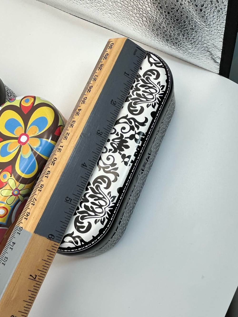 Brighton Floral Sunglass Tins Cases Qty 4 Multicolor Black & White 6.5" x 2.5" - Picture 8 of 10